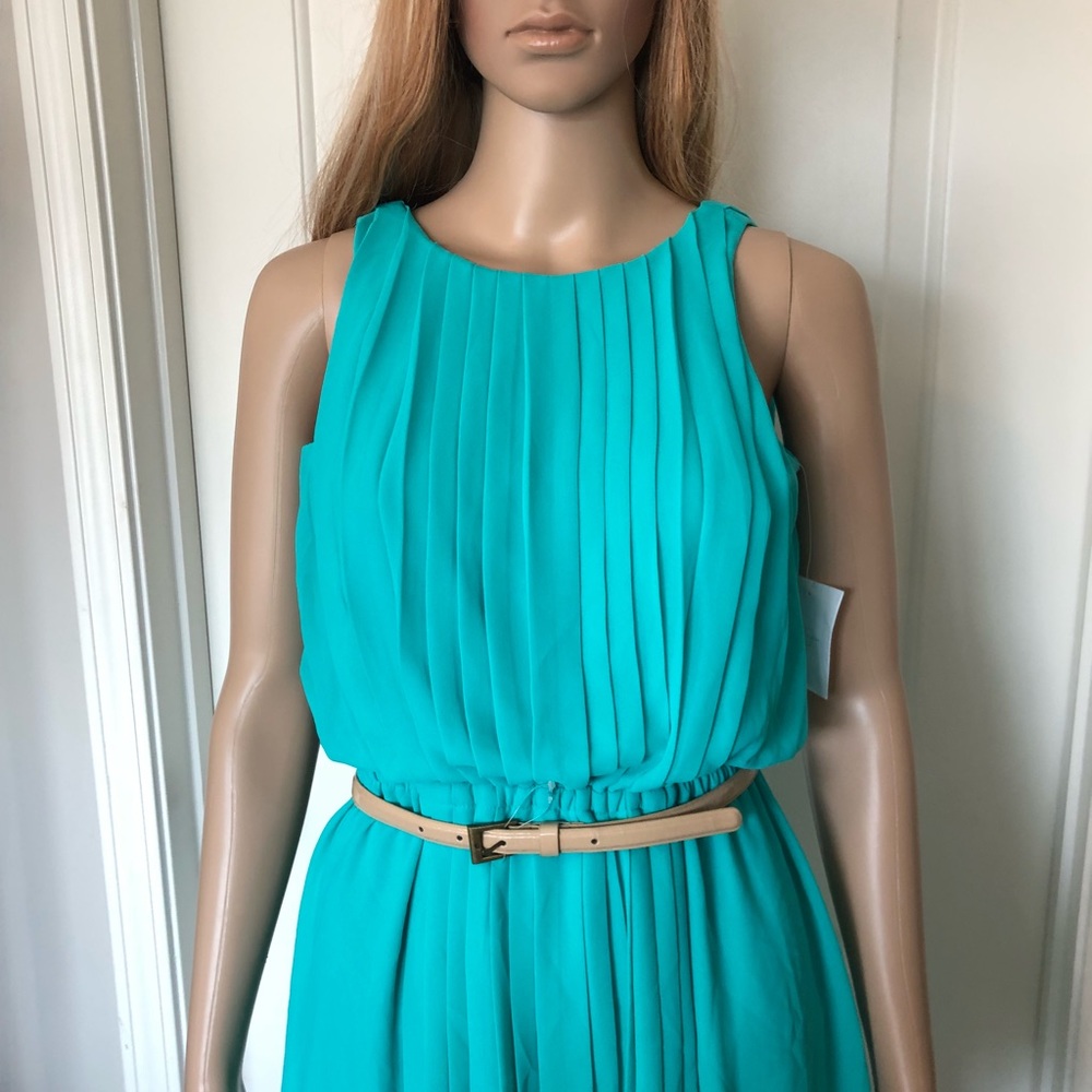 👗👗NWT Jessica Simpson Pleated Dress XS👗👗 - Picture 3 of 8